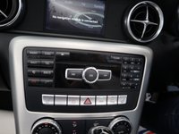 USED 2012 12 MERCEDES-BENZ SLK 2.1 SLK250 CDI BLUEEFFICIENCY 2d 204 BHP THE STUNNING MERCEDES SLK CONVERTIBLE  IN SILVER