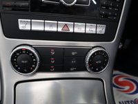 USED 2012 12 MERCEDES-BENZ SLK 2.1 SLK250 CDI BLUEEFFICIENCY 2d 204 BHP THE STUNNING MERCEDES SLK CONVERTIBLE  IN SILVER