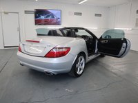 USED 2012 12 MERCEDES-BENZ SLK 2.1 SLK250 CDI BLUEEFFICIENCY 2d 204 BHP THE STUNNING MERCEDES SLK CONVERTIBLE  IN SILVER