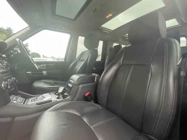 View our LAND ROVER DISCOVERY
