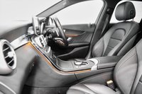USED 2018 68 MERCEDES-BENZ C CLASS 2.0 C 200 AMG LINE PREMIUM 5d 184 BHP 