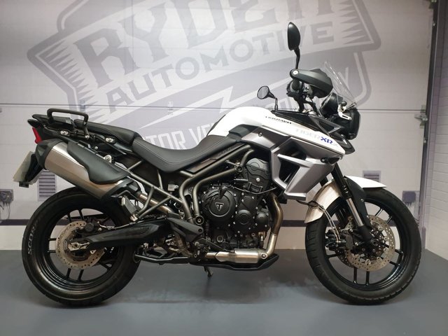2015 64 Triumph Tiger 800 XRx 