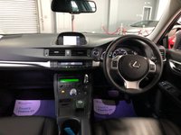 USED 2012 62 LEXUS CT 1.8 200H ADVANCE 5d 136 BHP * FREE ROAD TAX * NAVIGATION *  PRIVACY GLASS * CLIMATE CONTROL * LEATHER TRIM * 17 INCH ALLOY WHEELS *