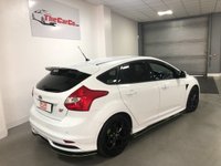 USED 2014 14 FORD FOCUS 2.0 ST-3 5d 247 BHP * PRIVACY GLASS * CLIMATE CONTROL* PARKING SENSORS * 18 INCH ALLOYS * LEATHER TRIM *