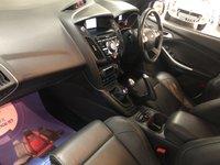 USED 2014 14 FORD FOCUS 2.0 ST-3 5d 247 BHP * PRIVACY GLASS * CLIMATE CONTROL* PARKING SENSORS * 18 INCH ALLOYS * LEATHER TRIM *