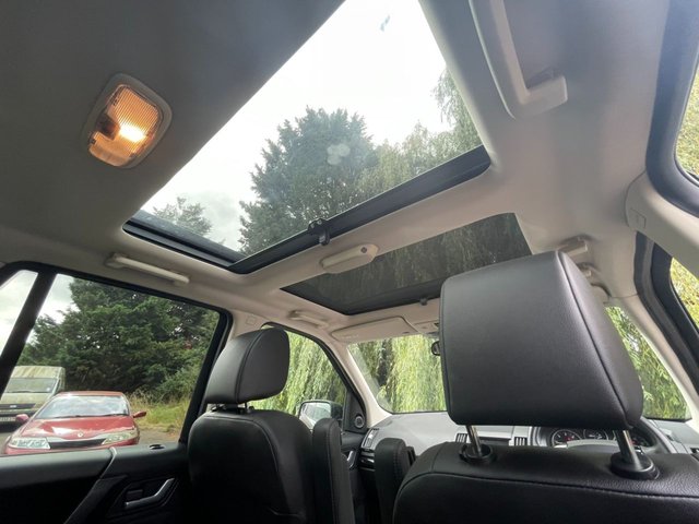 View our LAND ROVER FREELANDER