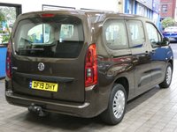 USED 2019 19 VAUXHALL COMBO LIFE 1.2 DESIGN XL S/S 5d 109 BHP 1 OWNER FSH GENUINE LOW MILES