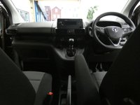 USED 2019 19 VAUXHALL COMBO LIFE 1.2 DESIGN XL S/S 5d 109 BHP 1 OWNER FSH GENUINE LOW MILES