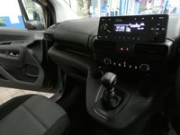 USED 2019 19 VAUXHALL COMBO LIFE 1.2 DESIGN XL S/S 5d 109 BHP 1 OWNER FSH GENUINE LOW MILES