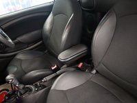 USED 2015 64 MINI COUPE 1.6 COOPER 2d 120 BHP MINI COOPER AUTO IN BLACK WITH ONLY 8,000 MILES. CHILLI PACK PLUS.............
