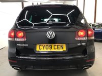 USED 2009 09 VOLKSWAGEN TOUAREG 3.0 V6 ALTITUDE TDI 5d 240 BHP Very Low Mileage, Immaculate