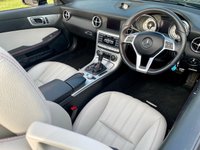 USED 2011 11 MERCEDES-BENZ SLK 1.8 SLK200 BLUEEFFICIENCY AMG SPORT 2d 184 BHP **12 MONTHS NATIONAL WARRANTY**