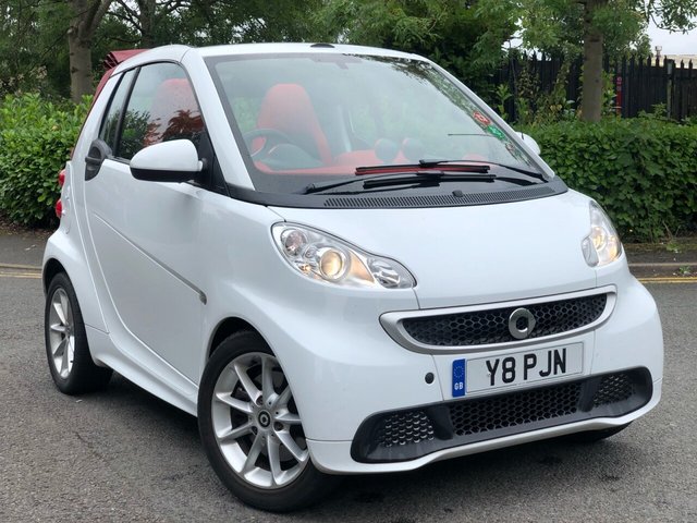 2013 Y Smart Fortwo Cabrio 1.0 PASSION MHD 2d 71 BHP