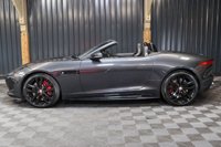 USED 2017 17 JAGUAR F-TYPE 5.0 R 2d 550 BHP STUNNING  - EXTERIOR BLACK PACK, ACTIVE SPORTS EXHAUST, FRONT AND RER CAMERA, ELECTRIC DIFFERENTIAL & ADAPTIVE DYNAMICS