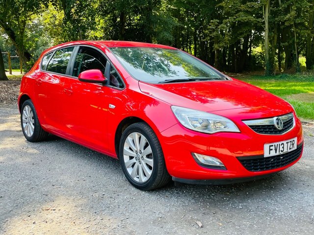 2013 13 Vauxhall Astra 1.6 EXCLUSIV 5d 113 BHP