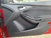 USED 2012 62 FORD FOCUS 1.0 ZETEC 5d 124 BHP &pound; 30 ROAD TAX/ F.S.H