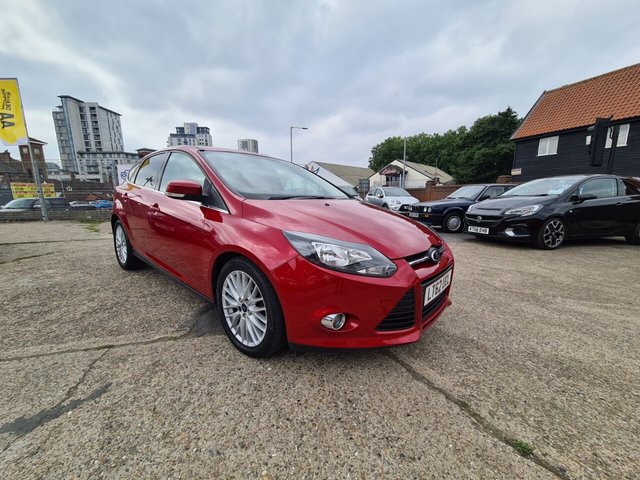 2012 62 Ford Focus 1.0 ZETEC 5d 124 BHP
