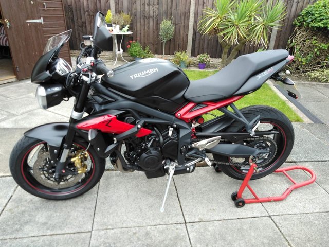 2015 65 Triumph Street Triple R 675 Naked Sports