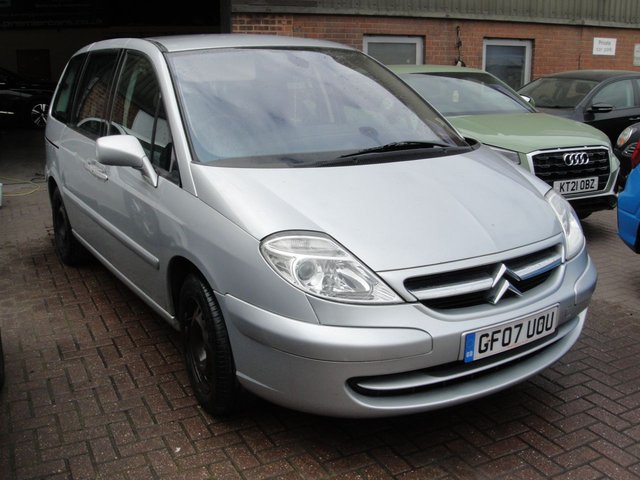 View our CITROEN C8