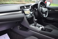 USED 2018 18 HONDA CIVIC 1.0 VTEC SR 5d 128 BHP 29,000 MILES! 1 OWNER! FULL HONDA SERVICE HISTORY! NAV!