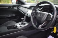 USED 2018 18 HONDA CIVIC 1.0 VTEC SR 5d 128 BHP 29,000 MILES! 1 OWNER! FULL HONDA SERVICE HISTORY! NAV!