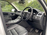 USED 2013 13 LAND ROVER RANGE ROVER SPORT 3.0 SDV6 HSE BLACK 5d 255 BHP Dual View TV Running Boards