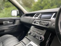 USED 2013 13 LAND ROVER RANGE ROVER SPORT 3.0 SDV6 HSE BLACK 5d 255 BHP Dual View TV Running Boards