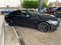 USED 2015 15 BMW M4 3.0 M4 2d 426 BHP MASSIVE SPEC CAR, CARBON ROOF, PRO NAV, HEAD UP DISPLAY, FULL HEATED MEMORY LEATHER TRIM, FULL BMW SERVICE HISTORY