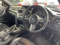 USED 2015 15 BMW M4 3.0 M4 2d 426 BHP MASSIVE SPEC CAR, CARBON ROOF, PRO NAV, HEAD UP DISPLAY, FULL HEATED MEMORY LEATHER TRIM, FULL BMW SERVICE HISTORY