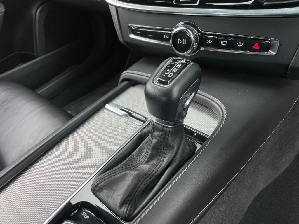 USED 2017 17 VOLVO S90 2.0 D5 POWERPULSE INSCRIPTION AWD 4d 231 BHP 