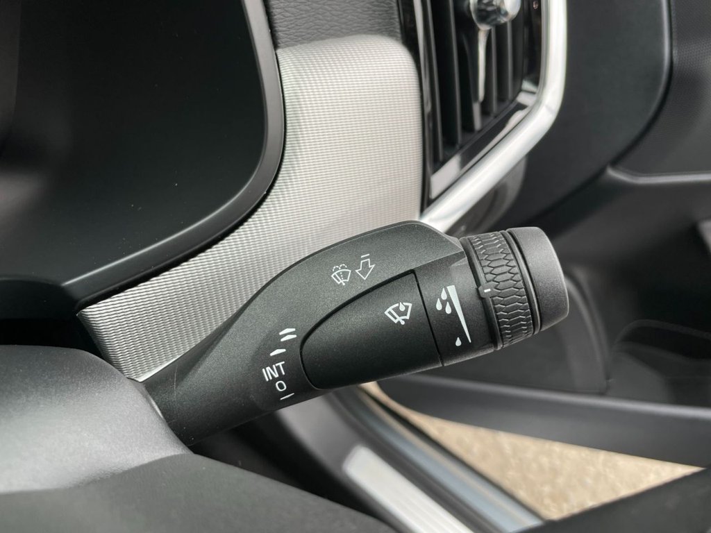 USED 2017 17 VOLVO S90 2.0 D5 POWERPULSE INSCRIPTION AWD 4d 231 BHP 