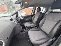 USED 2011 11 VAUXHALL CORSA 1.4 SE 5d 98 BHP VAUXHALL CORSA 1.4 SE 5d 98 BHP