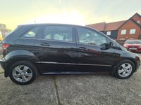 USED 2009 58 MERCEDES-BENZ B-CLASS 2.0 B180 CDI SE 5d 108 BHP MERCEDES-BENZ B-CLASS 2.0 B180 CDI SE 5d 108 BHP