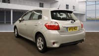 USED 2012 12 TOYOTA AURIS 1.8 T4 5d 99 BHP * CLIMATE CONTROL * PARKING SENSORS * ALLOY WHEELS * FREE ROAD TAX *