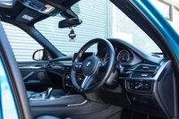 USED 2017 17 BMW X5 4.4 M 5d 568 BHP MEMORY SEATS+360 CAM+LANE ASSIST