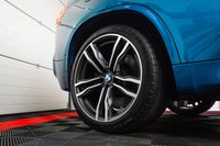 USED 2017 17 BMW X5 4.4 M 5d 568 BHP MEMORY SEATS+360 CAM+LANE ASSIST