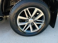 USED 2019 69 TOYOTA HI-LUX 2.4 INVINCIBLE X 4WD D-4D DCB 147 BHP 1 Owner, F/T/S/H, Warranty.