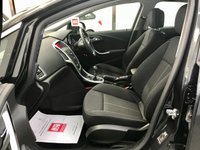 USED 2014 14 VAUXHALL ASTRA 1.4 SRI 5d 98 BHP Very Low Mileage, Immaculate
