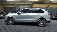 USED 2018 18 PORSCHE CAYENNE 3.0 D V6 PLATINUM EDITION TIPTRONIC S 5d 258 BHP INCREDIBLE PLATIMUM CAYENNE WITH PANORAMIC ROOF, 20" RS SPIDER WHEELS, HEATED LEATHER SEATS, NAVIGATION, REVERSE CAMERA AND SO MUCH MORE!