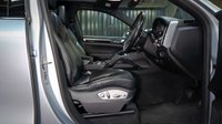 USED 2018 18 PORSCHE CAYENNE 3.0 D V6 PLATINUM EDITION TIPTRONIC S 5d 258 BHP INCREDIBLE PLATIMUM CAYENNE WITH PANORAMIC ROOF, 20" RS SPIDER WHEELS, HEATED LEATHER SEATS, NAVIGATION, REVERSE CAMERA AND SO MUCH MORE!
