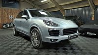 USED 2018 18 PORSCHE CAYENNE 3.0 D V6 PLATINUM EDITION TIPTRONIC S 5d 258 BHP INCREDIBLE PLATIMUM CAYENNE WITH PANORAMIC ROOF, 20" RS SPIDER WHEELS, HEATED LEATHER SEATS, NAVIGATION, REVERSE CAMERA AND SO MUCH MORE!