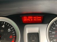 USED 2011 11 RENAULT CLIO HATCHBACK SPECIAL EDS DYNAMIQUE TOM-TOM 3DR VERY BRIGHT EYE CATCHING 2011 (LTD EDITION) RENAULT CLIO DYNAMIQUE TOM-TOM 5DR - SAT NAV - 16 INCH BRIGHT SILVER ALLOYS - IDEAL 1ST CAR - LOW INSURANCE GROUP
