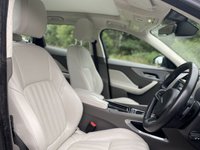 USED 2019 19 JAGUAR F-PACE 2.0 PORTFOLIO AWD 5d 177 BHP AUTO Panoramic Roof Ivory Leather