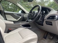 USED 2019 19 JAGUAR F-PACE 2.0 PORTFOLIO AWD 5d 177 BHP AUTO Panoramic Roof Ivory Leather