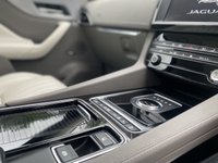 USED 2019 19 JAGUAR F-PACE 2.0 PORTFOLIO AWD 5d 177 BHP AUTO Panoramic Roof Ivory Leather