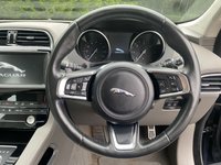 USED 2019 19 JAGUAR F-PACE 2.0 PORTFOLIO AWD 5d 177 BHP AUTO Panoramic Roof Ivory Leather