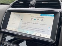 USED 2019 19 JAGUAR F-PACE 2.0 PORTFOLIO AWD 5d 177 BHP AUTO Panoramic Roof Ivory Leather