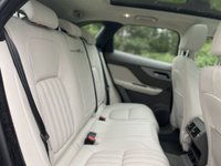 USED 2019 19 JAGUAR F-PACE 2.0 PORTFOLIO AWD 5d 177 BHP AUTO Panoramic Roof Ivory Leather