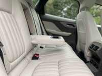 USED 2019 19 JAGUAR F-PACE 2.0 PORTFOLIO AWD 5d 177 BHP AUTO Panoramic Roof Ivory Leather