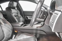 USED 2015 15 JAGUAR XF 2.2 D R-SPORT BLACK 4d 200 BHP 
